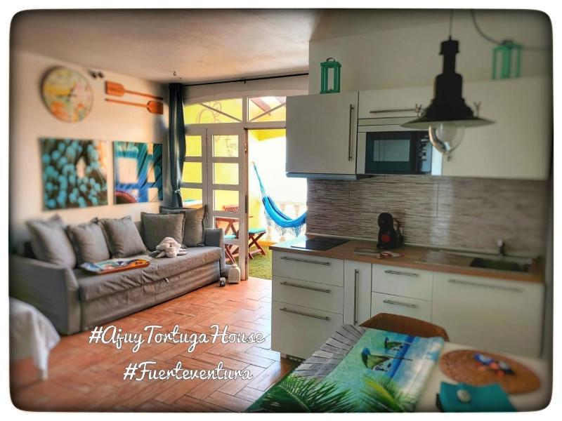 Ajuy Tortuga House Apartment Екстериор снимка